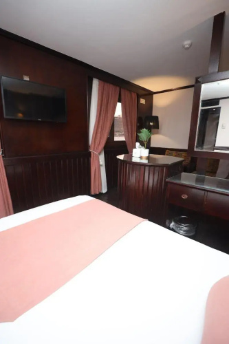 YOU Cairo Nile View Hotel