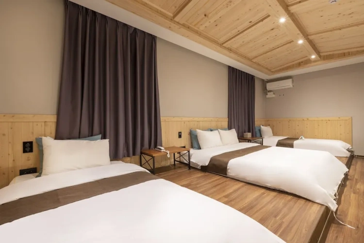 3 Bedrooms Standard room