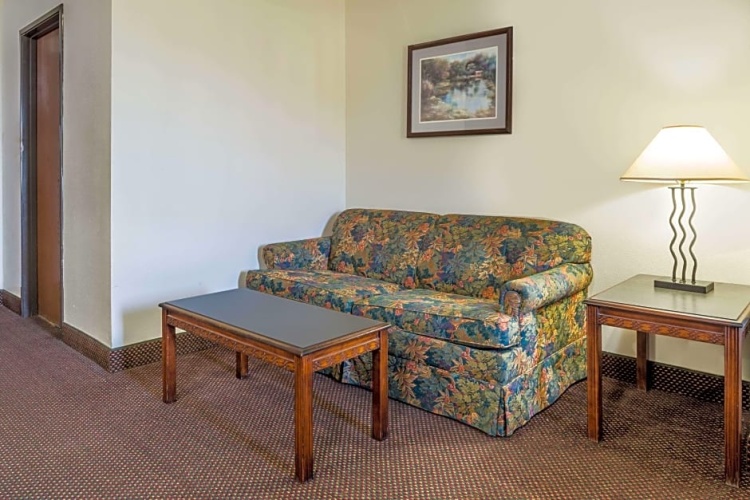 Deluxe Double Suite