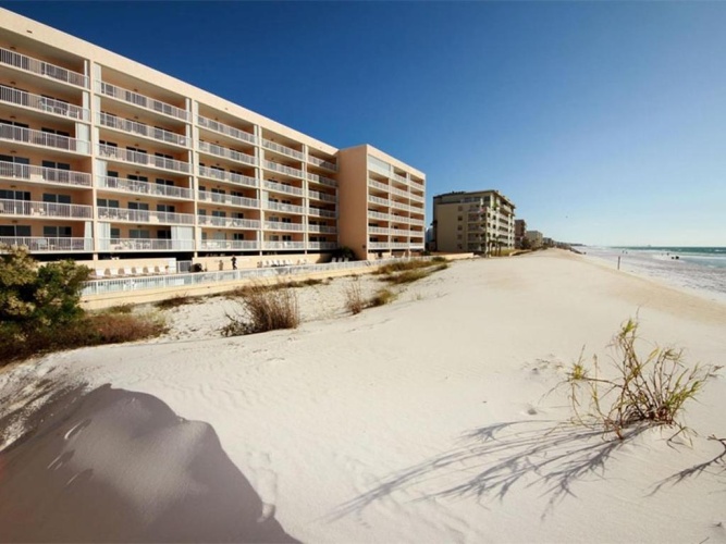 3 Bedrooms Apartment with sea view