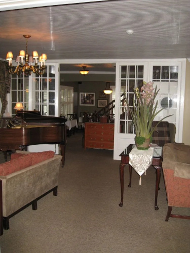 Maplewood Hotel