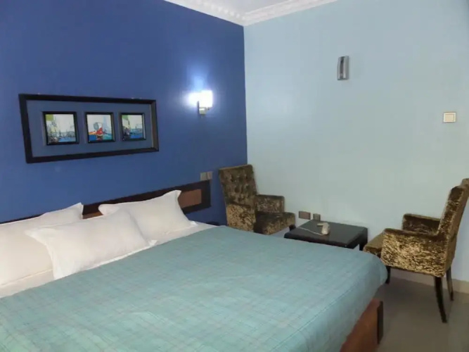 Spring Hill Hotel