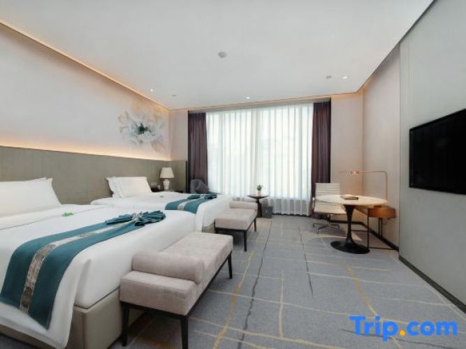 Standard Double room with view