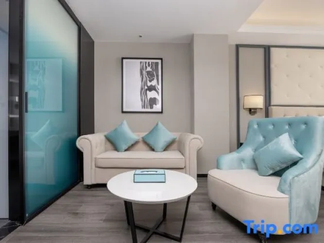 Deluxe Double Suite