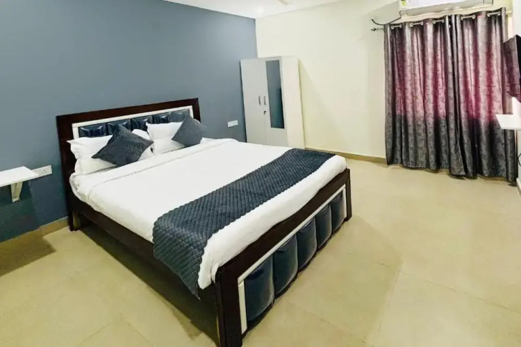 Fabhotel Maski Suites