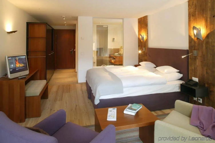 Le Mirabeau Hotel & Spa