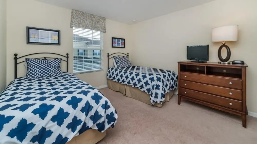 8968 Cat Palm Road
