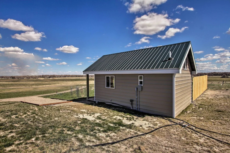 Pano Views! Custom Cabin on Rocky Mountain Front