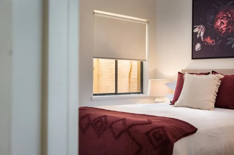 Central 2-bed Apartment With Private Parking