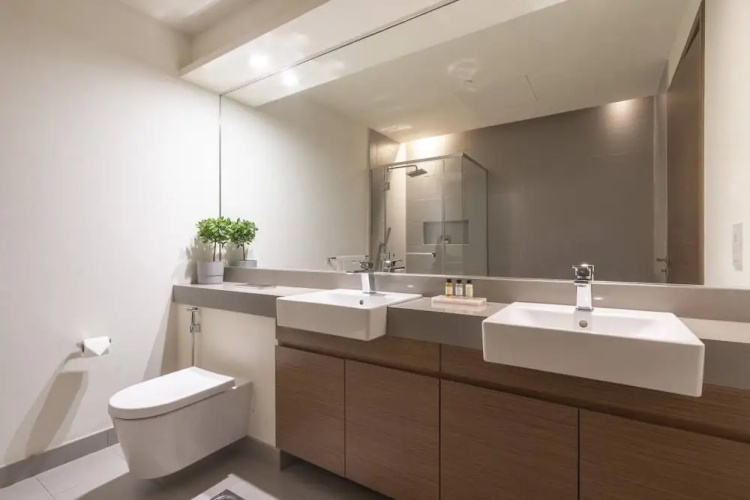 Luxury Apartment, Stroll Away From City Walk!