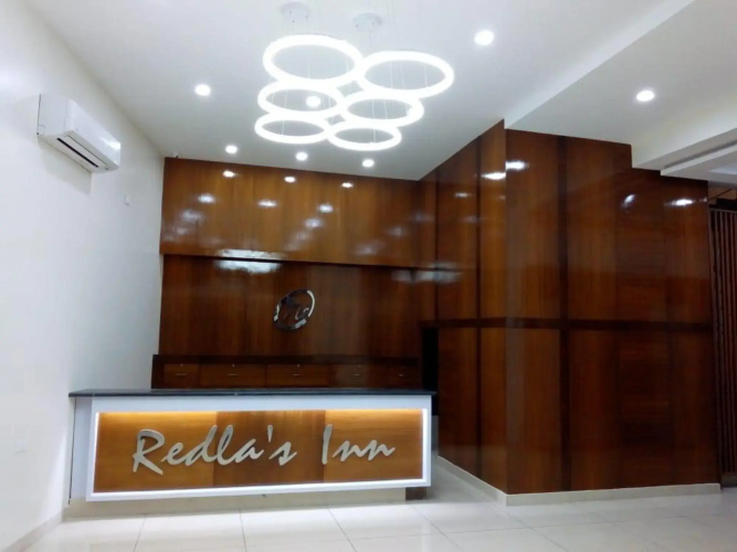 Hotel Redlas Inn