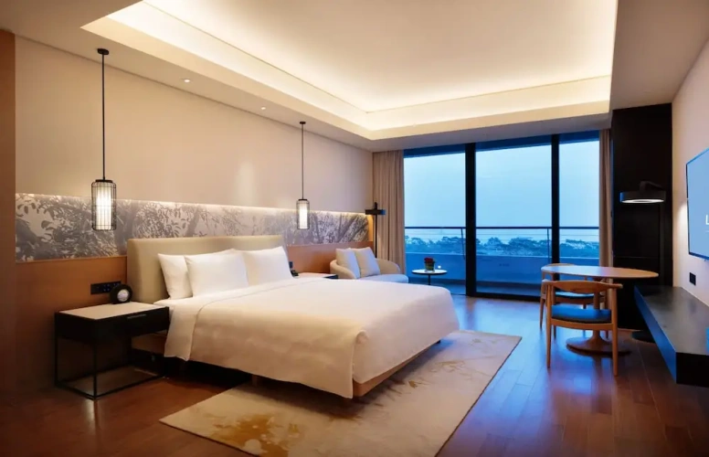 Deluxe Double room with balcony and with sea view