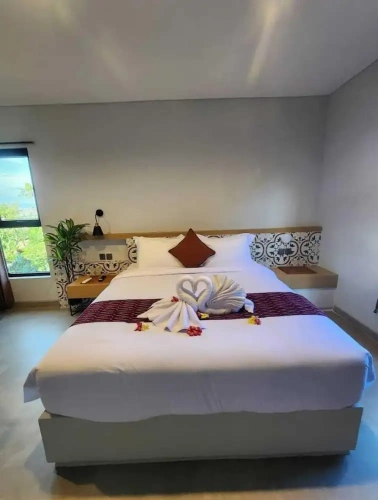 Suite with city view