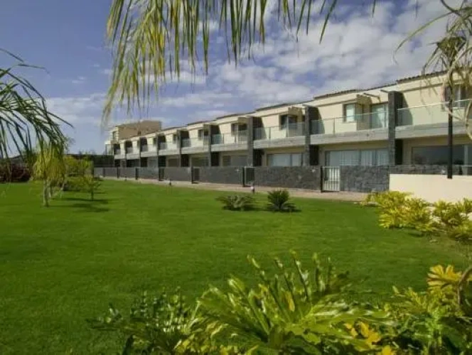 2 Bedrooms Double Villa