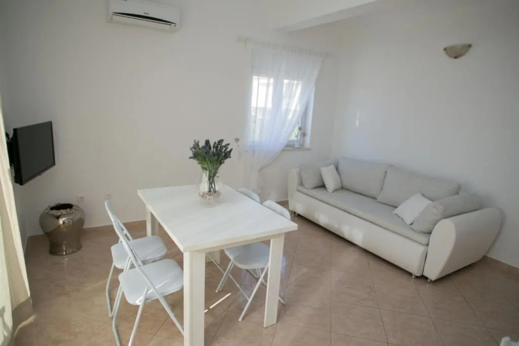 Apartments Rina