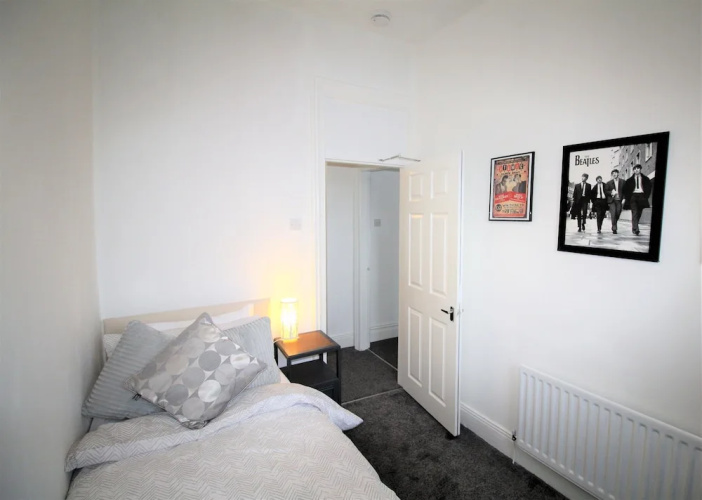 Sleeps 9 - Large Period Property -beautiful Refurb