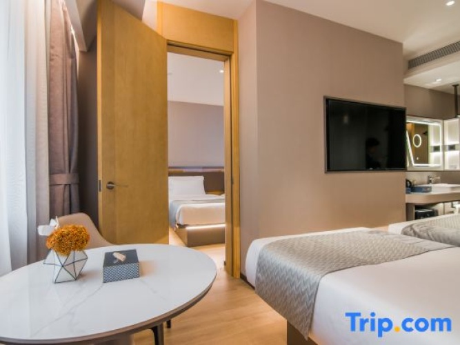 Standard Twin Club room
