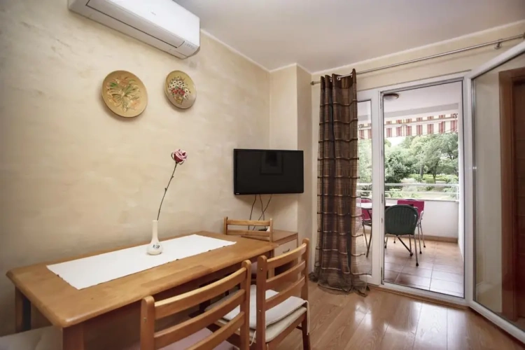2 Bedrooms Apartment with balcony