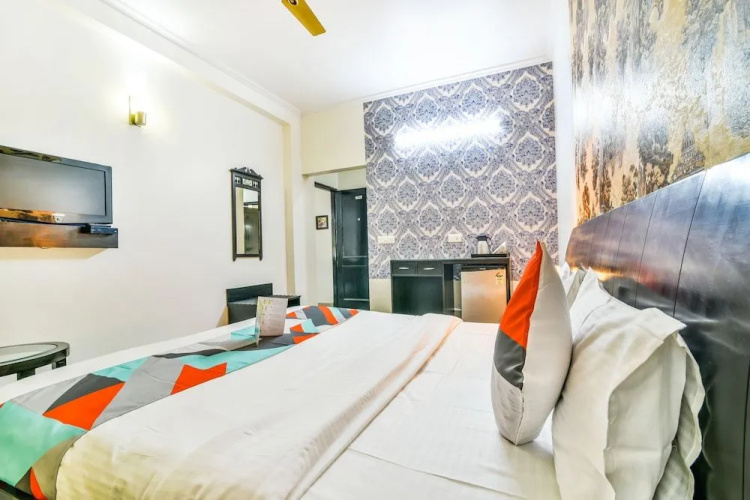 Fabhotel The Huespedes