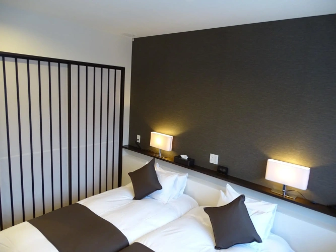 3 Bedrooms Apartment