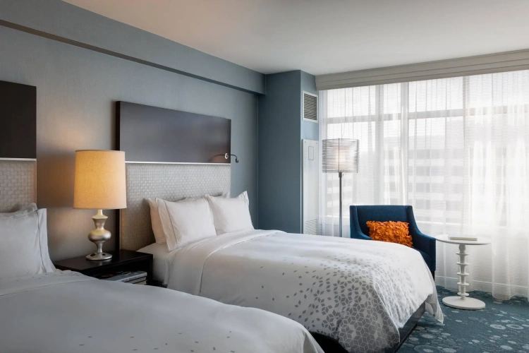 Standard Quadruple Club room