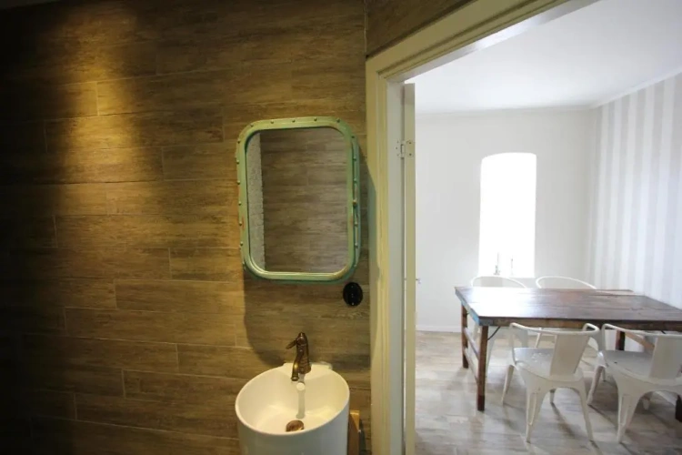 3 Bedrooms Sextuple Apartment with balcony and with city view