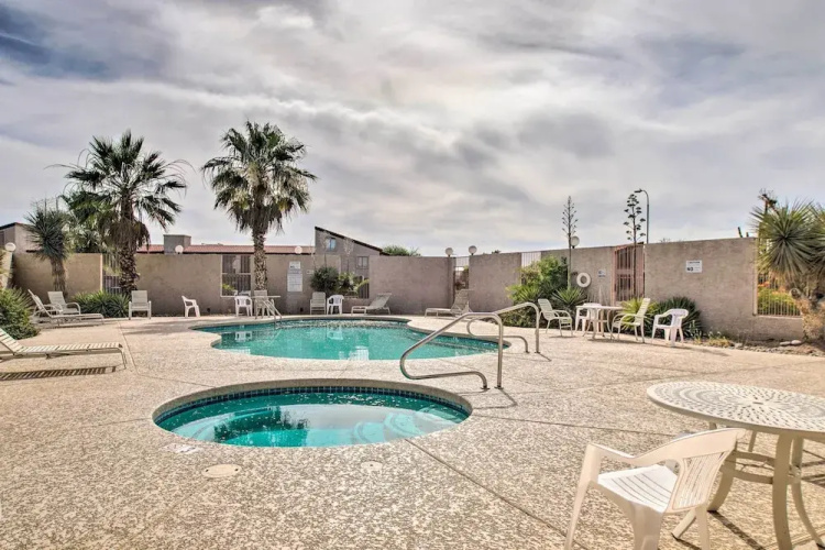 Pool Access: Mtn-view Condo in Apache Junction!