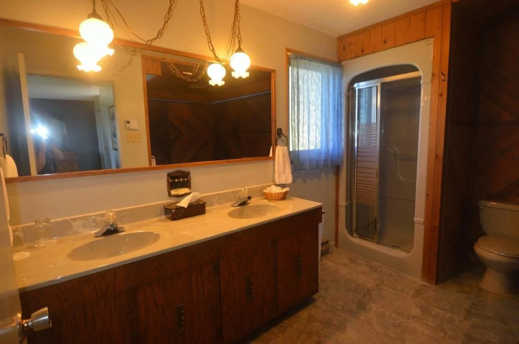 New Age Motel Inn