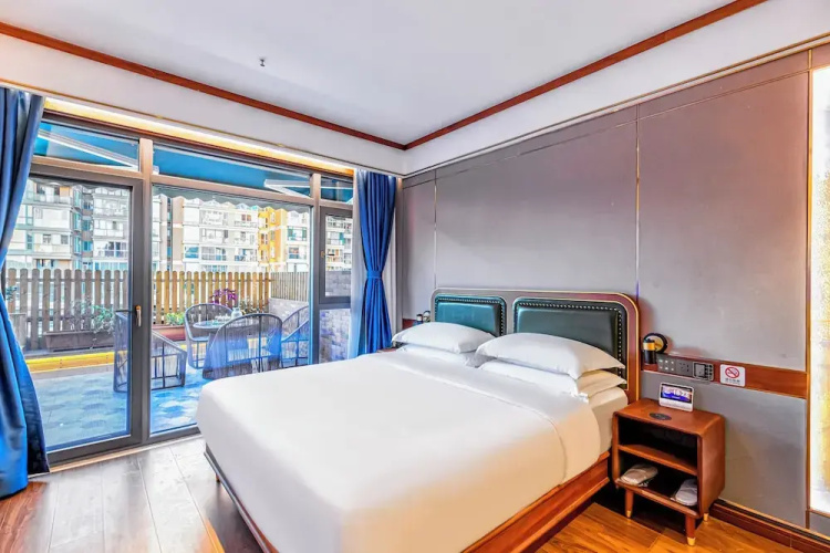 Nostalgia S Hotel(Kunming Dongfeng Square)