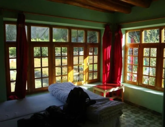 Maha Guest House
