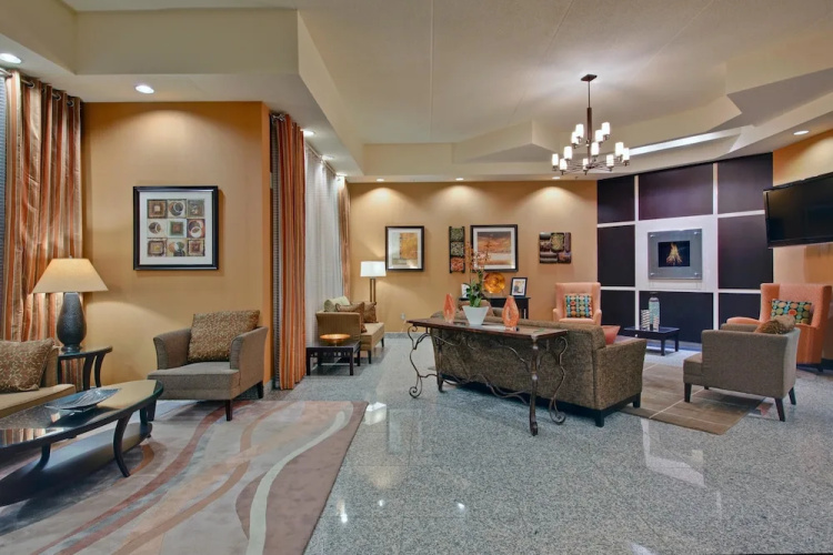 Holiday Inn Select