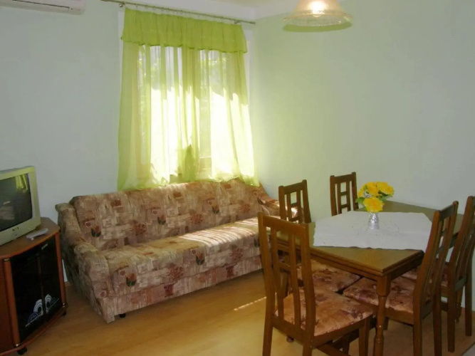 Dujmovic Zeljka - Two Bedroom No.2
