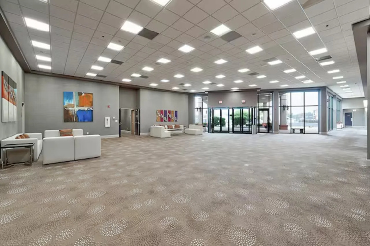 DoubleTree by Hilton Bloomington photo 18