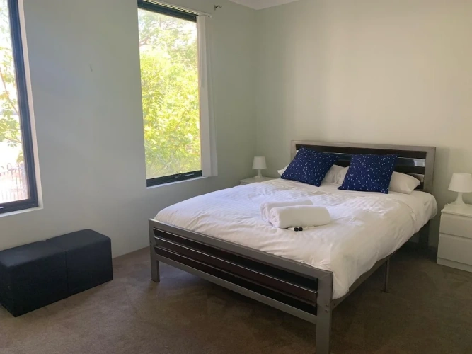 3 Bedrooms Cottage