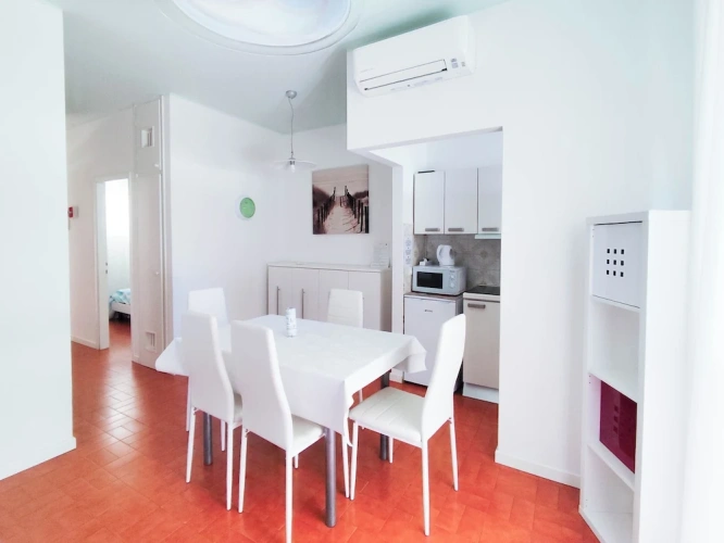 2 Bedrooms Apartment with balcony and with city view