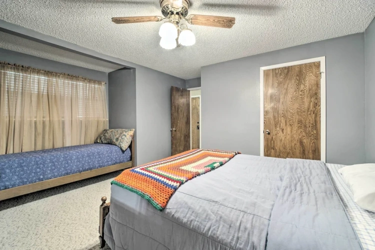 3 Bedrooms Cottage with balcony