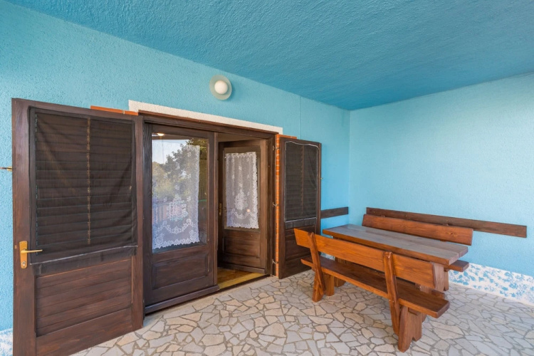 Apartments Luji