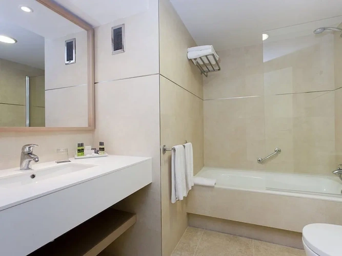 1 Bedroom Apartment with balcony and with garden view