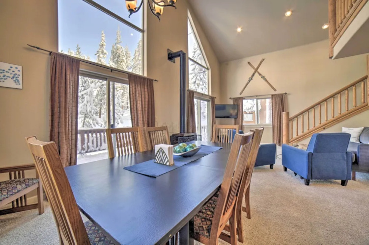 Great for Groups: Soda Springs Cabin w/ Deck!