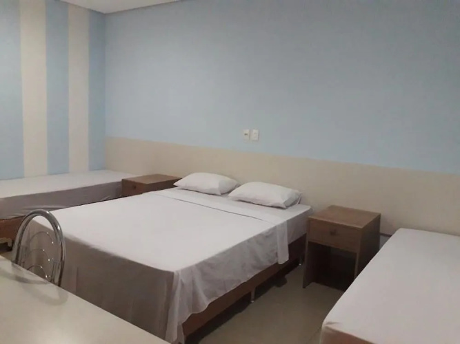 Emmis Park Hotel