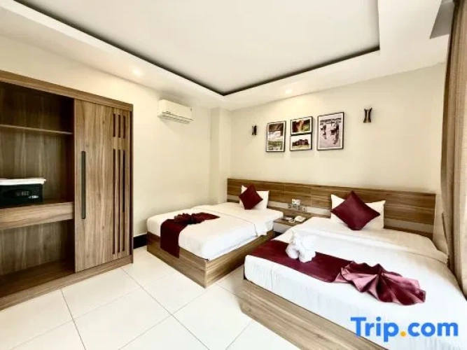 Deluxe Twin room with balcony