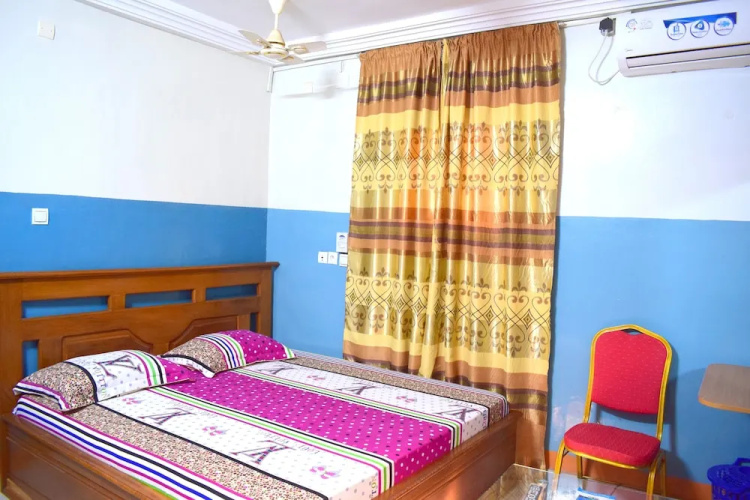 Bam Company Hotel