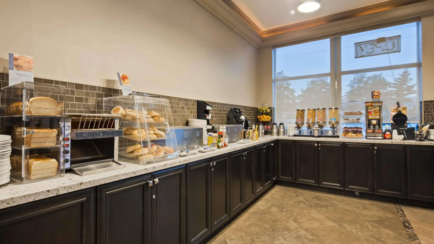 Best Western Plus Travel Hotel Toronto Airport photo 13
