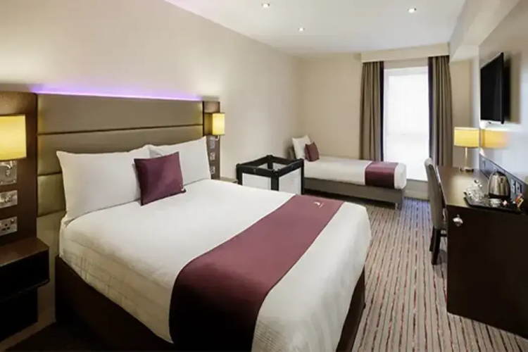 Premier Inn Manchester - Cheadle