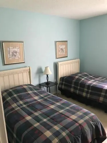 Florida Pines - Four Bedroom 1LR