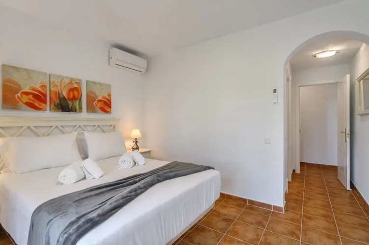 Golfside Apartment for 6 Guests