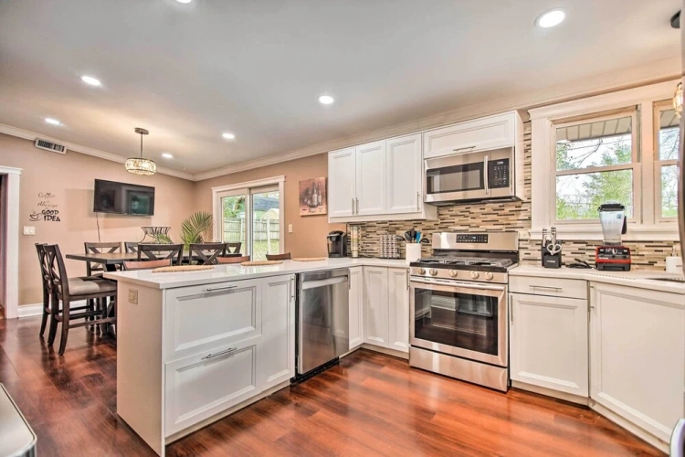 3 Bedrooms Cottage