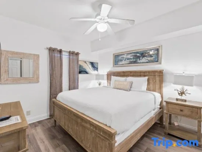 3 Bedrooms Apartment