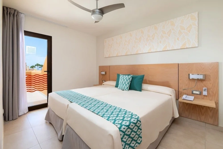 Deluxe room with balcony