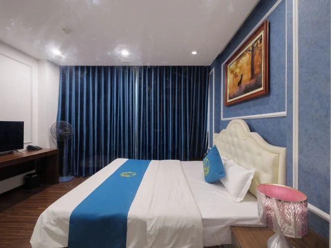 Deluxe Double room with city view
